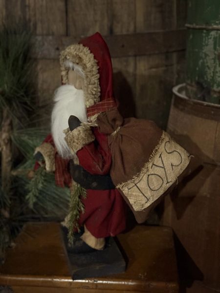 Primitive Santa Nugget