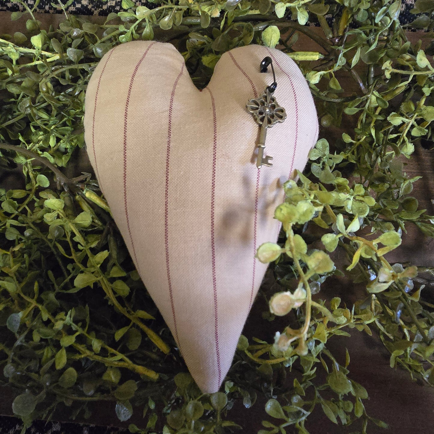 Primitive Heart Ornament/Bowl Filler