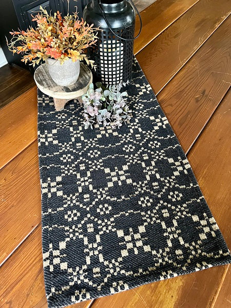 PATRIOT KNOT BLACK/TAN 34" TABLE SQUARE