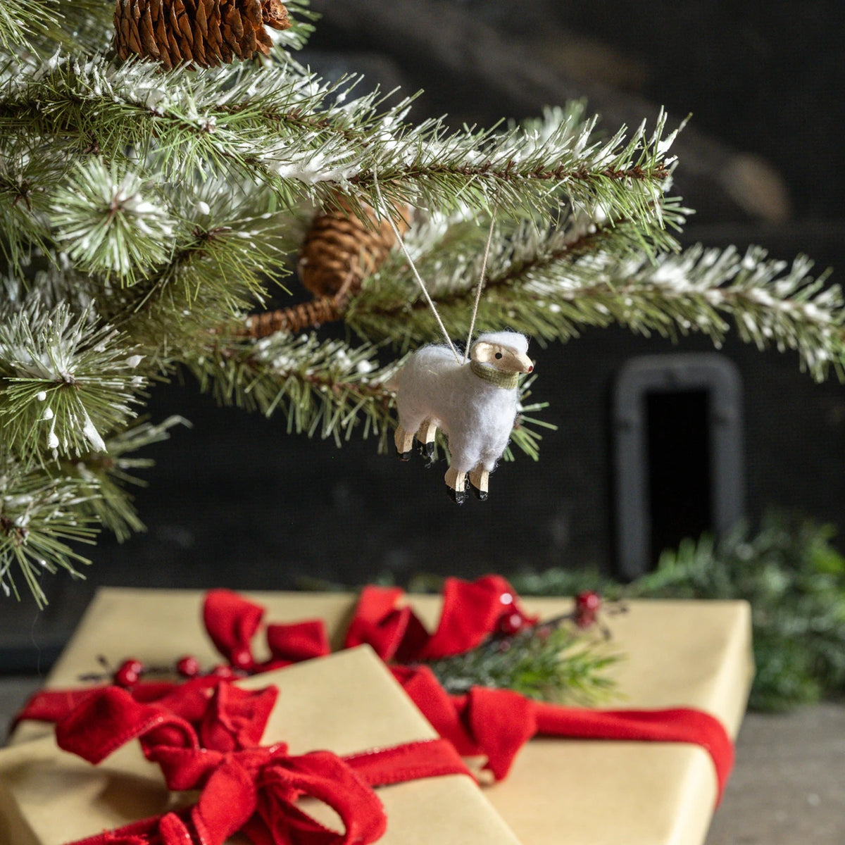 Primitive Sheep Ornament Small