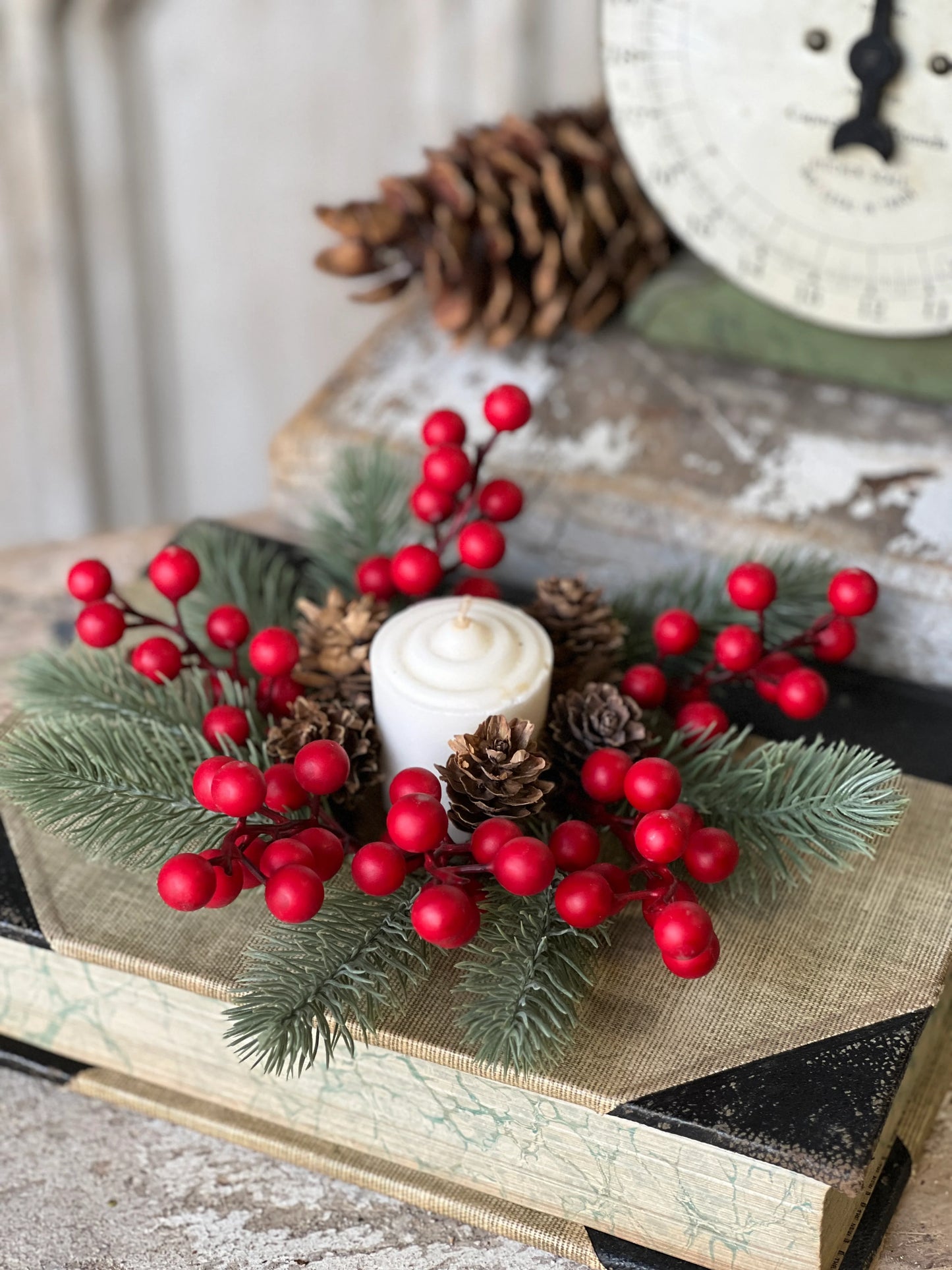 Tundra Berry Candle Ring | 8"