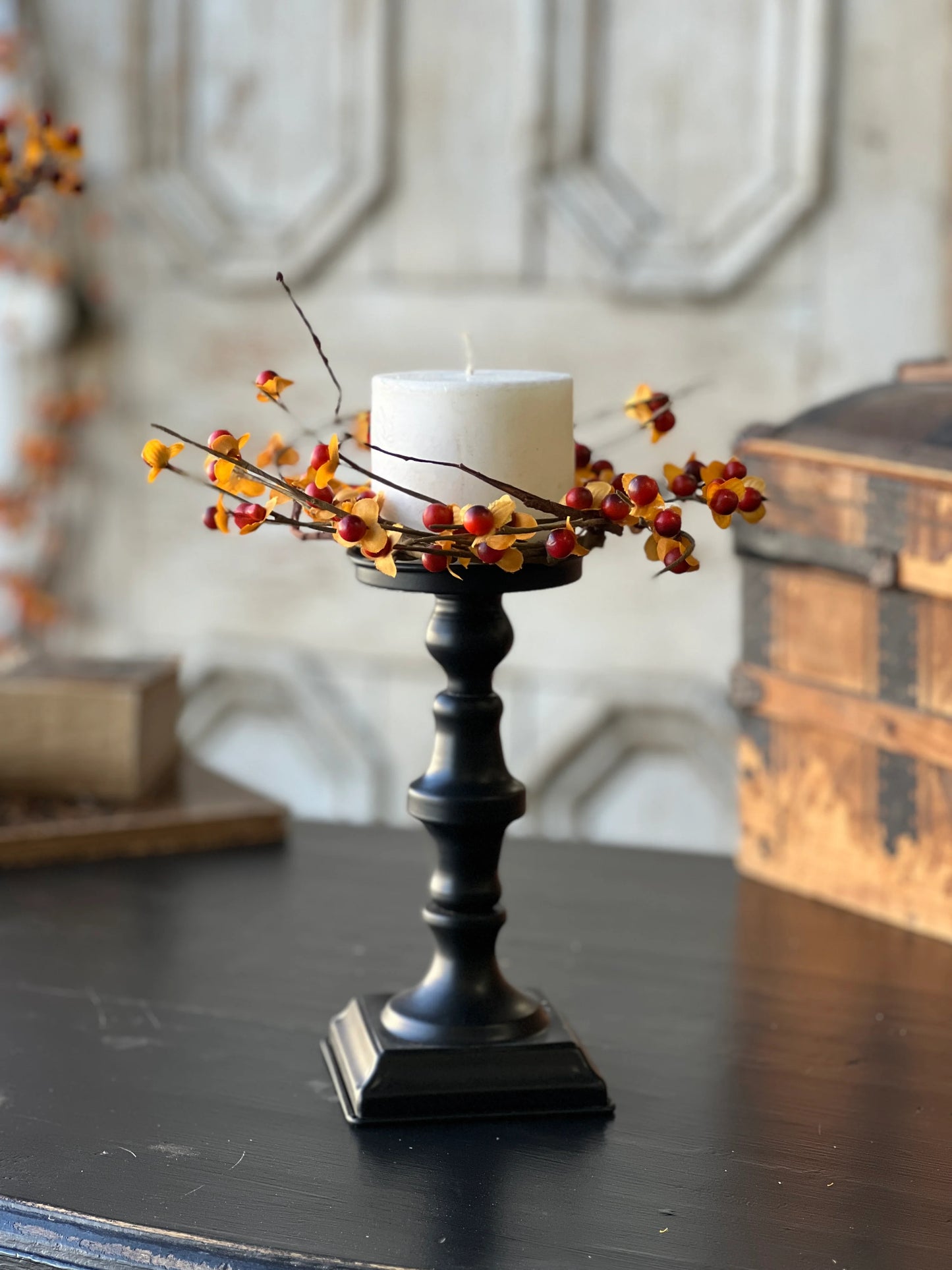 Ruskin Bittersweet Candle Ring | 8"