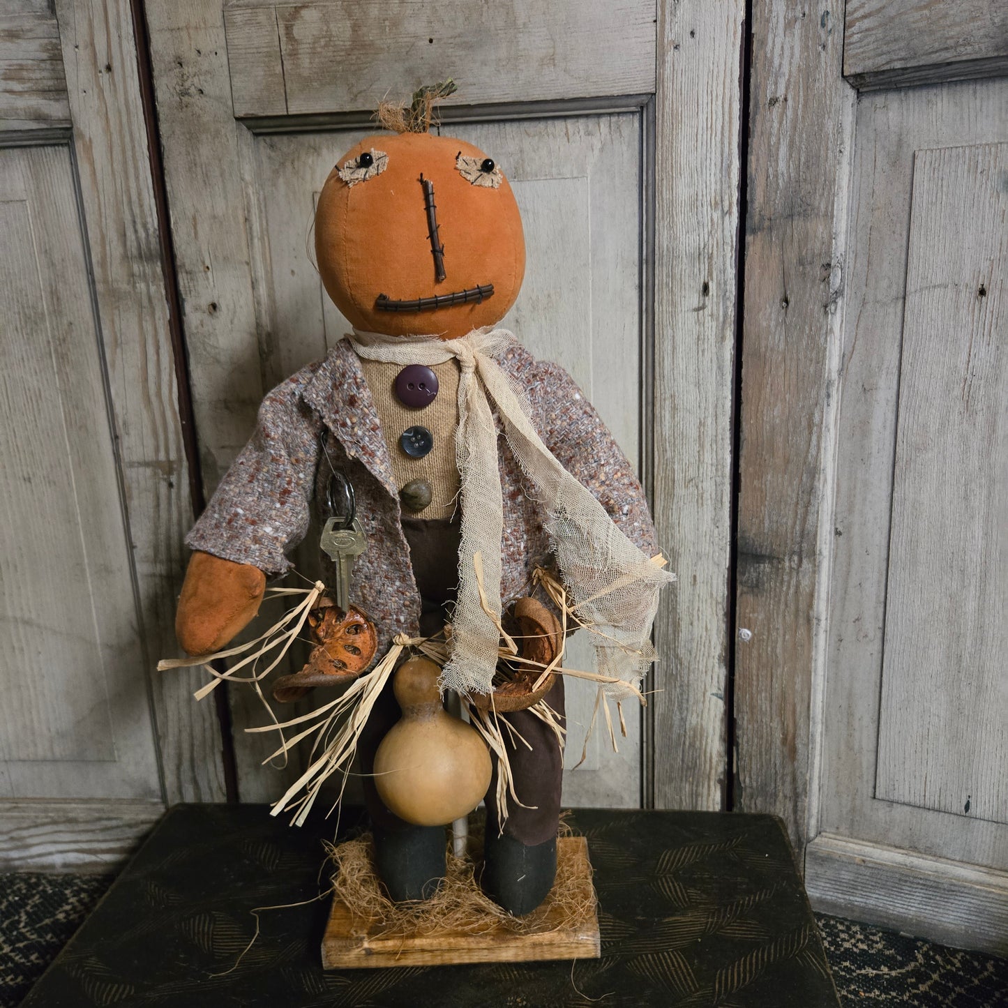 Primitive Pumpkin Guy
