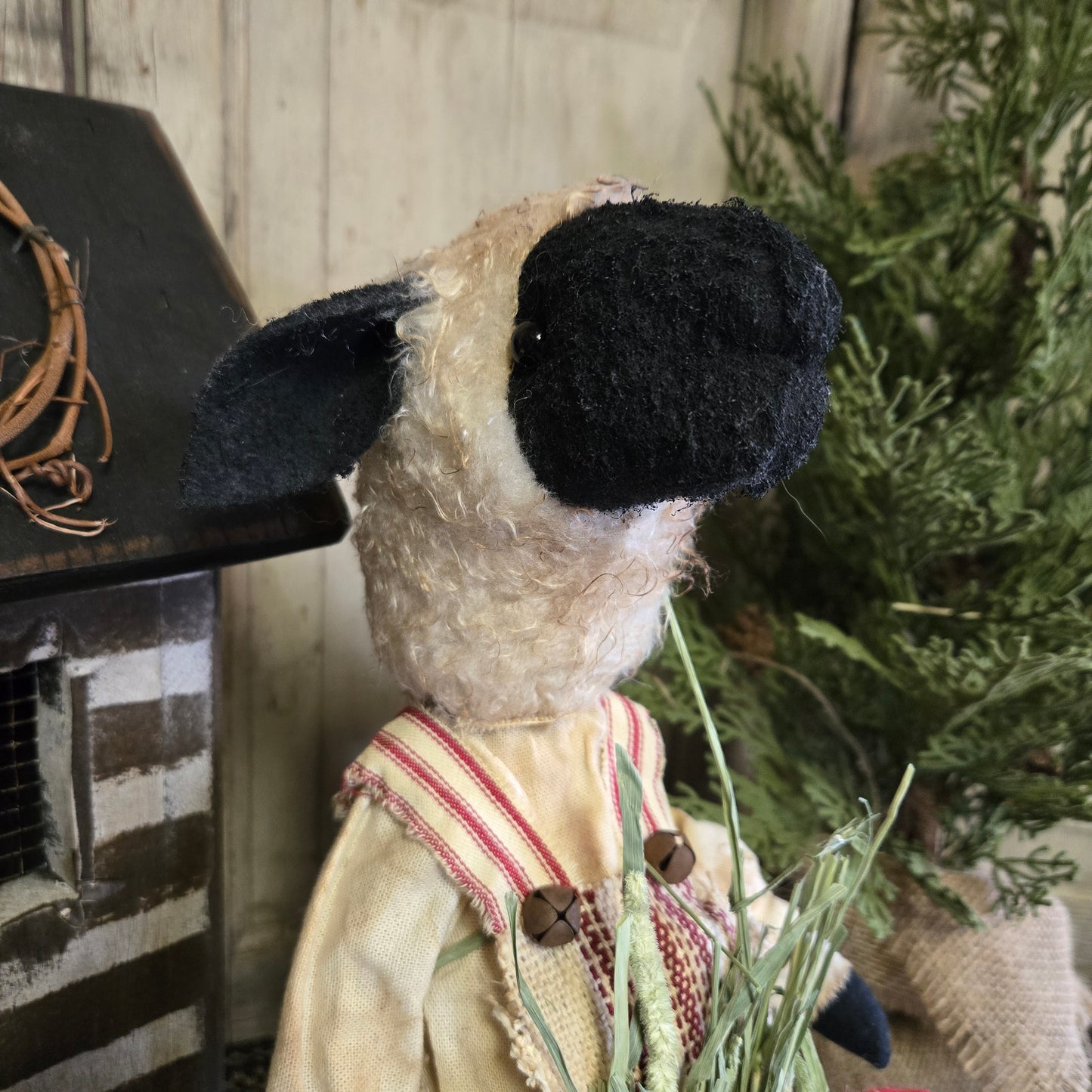 Primitive Josie Sheep