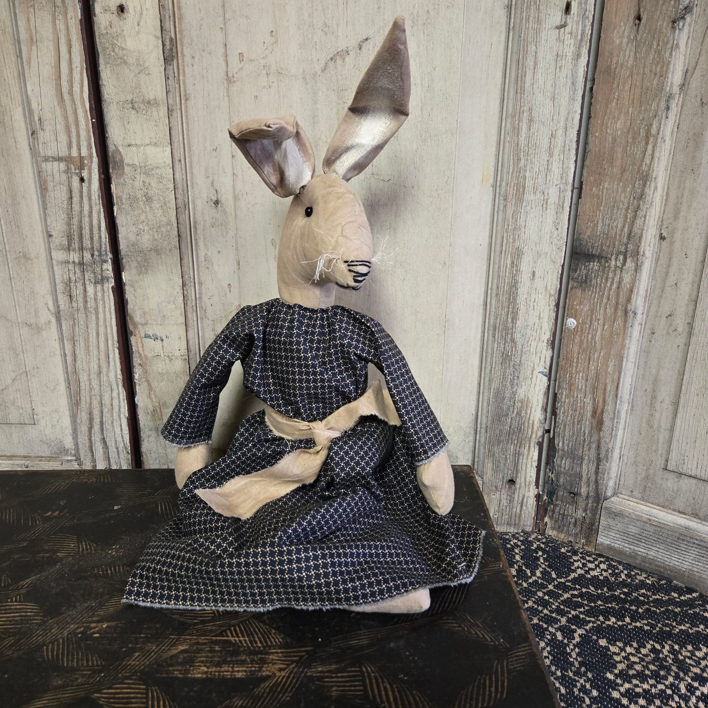 Primitive Bunny with Dress