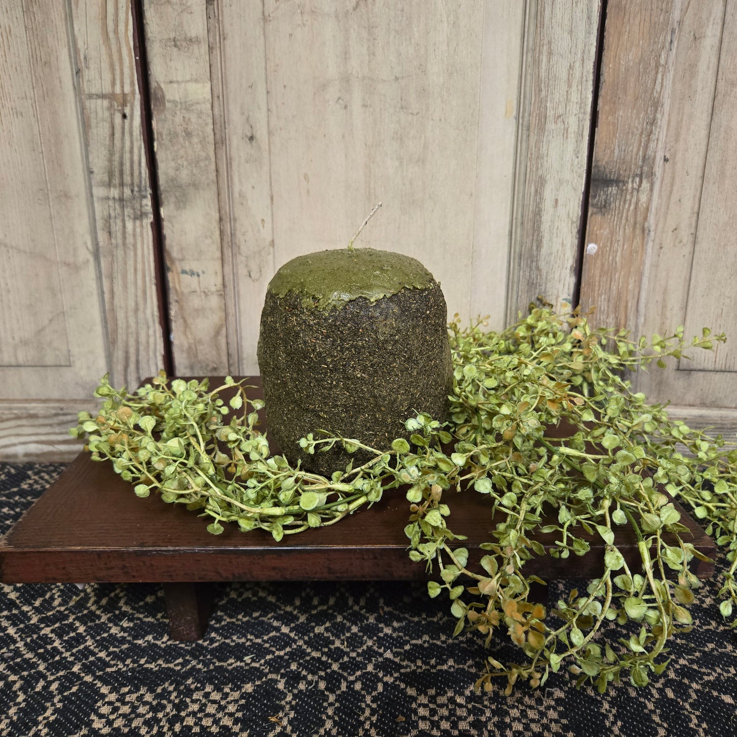 Americana Vintage Sweet Herbs Hearth Candle