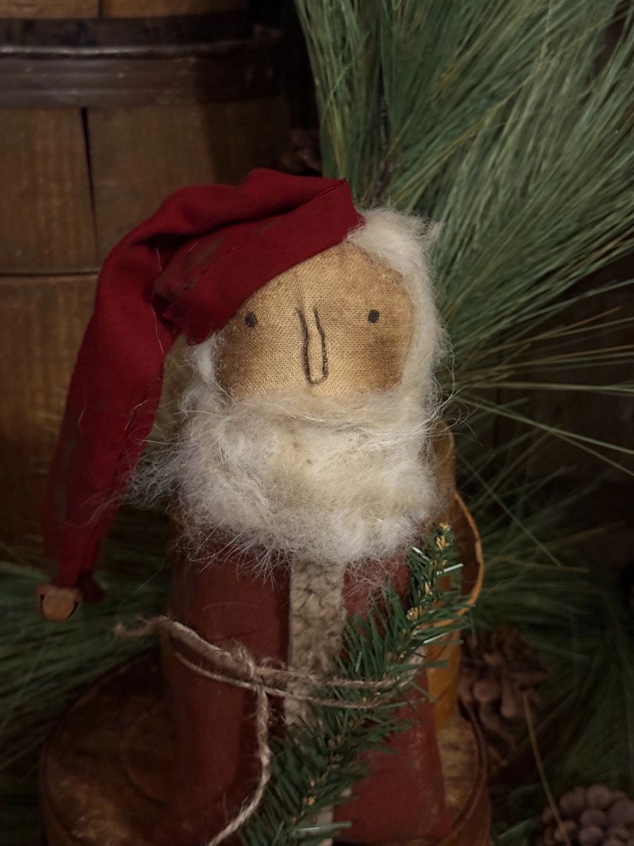 Primitive Santa Stump