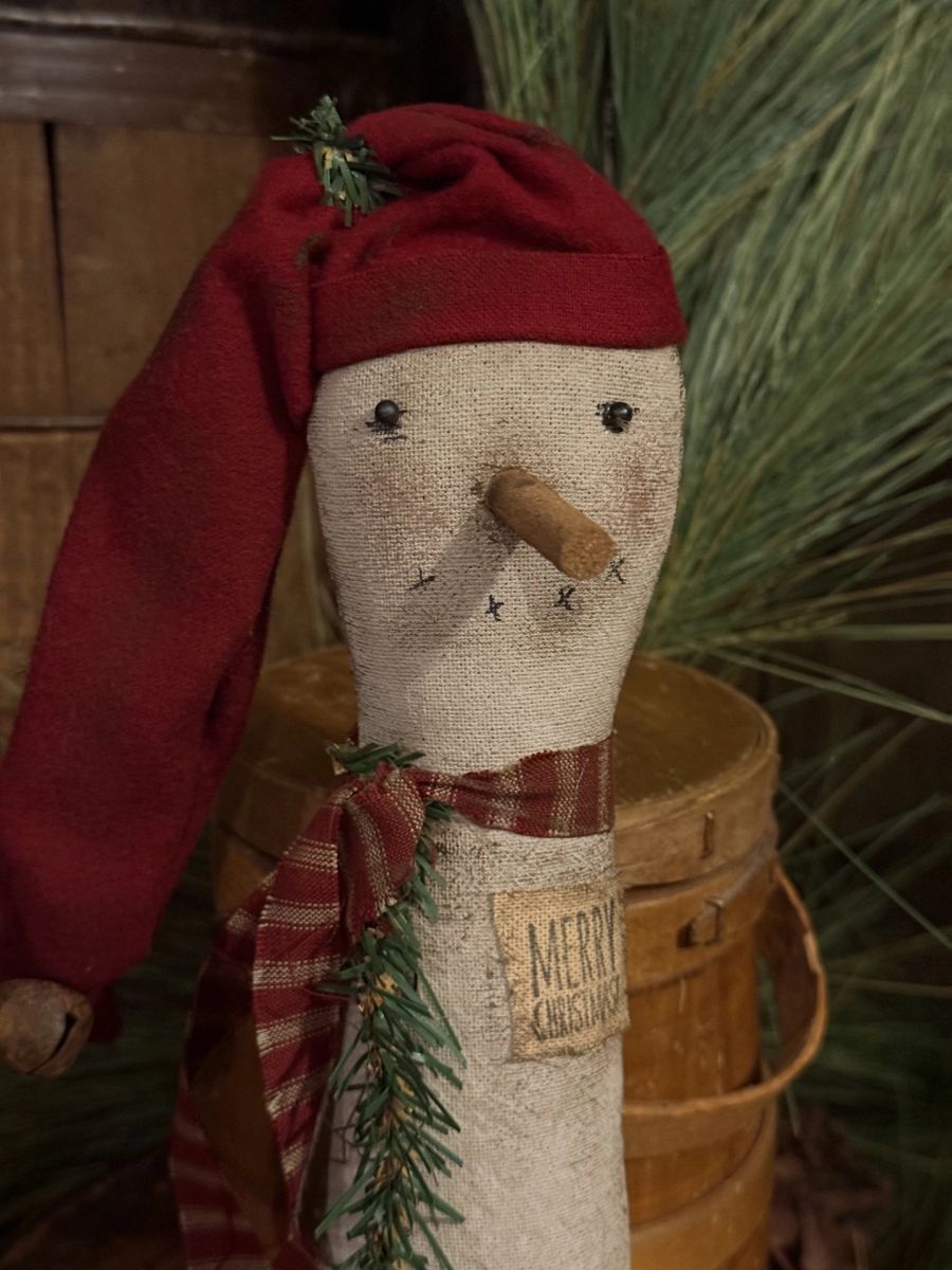 Primitive Snowman Stump