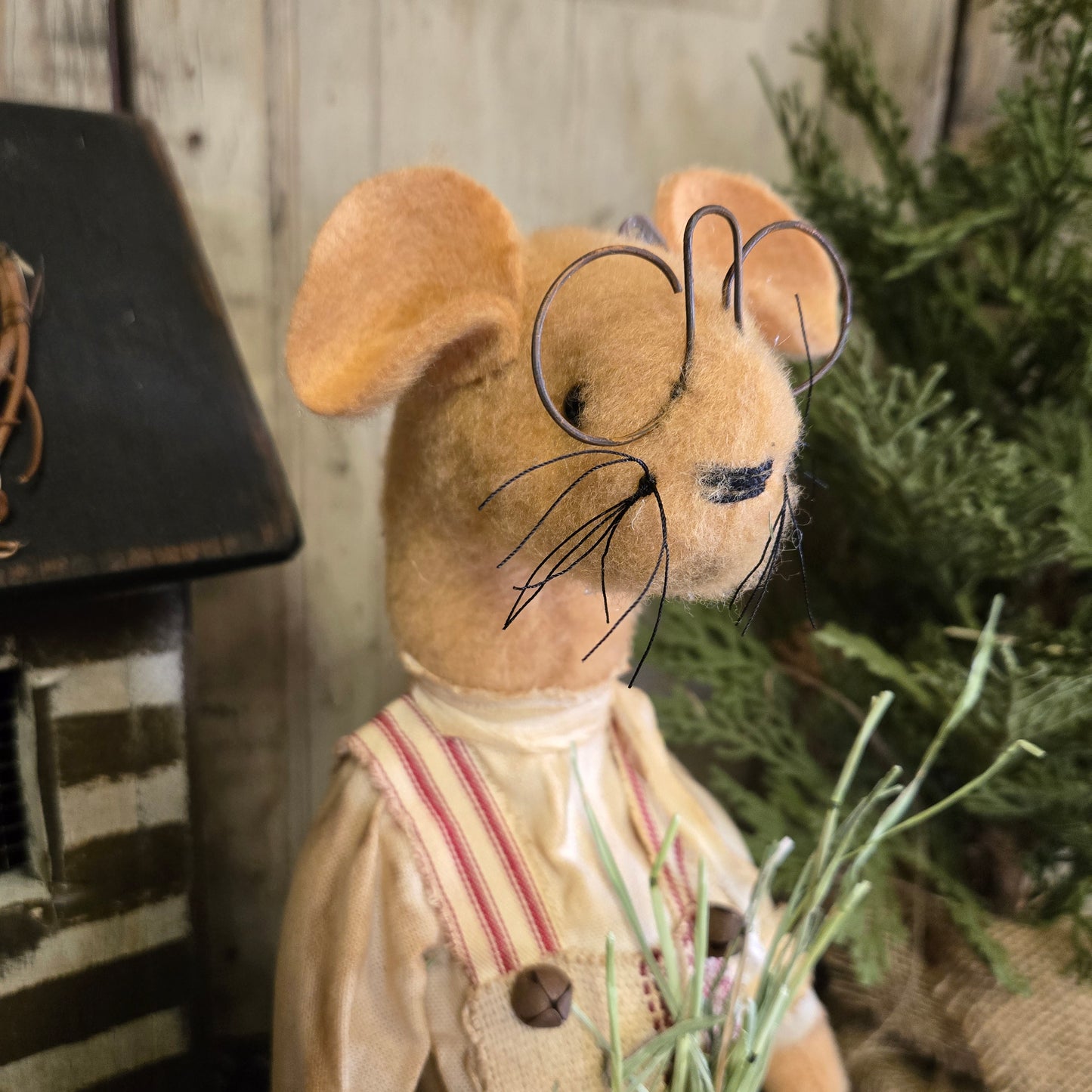 Primitive Neil Mouse
