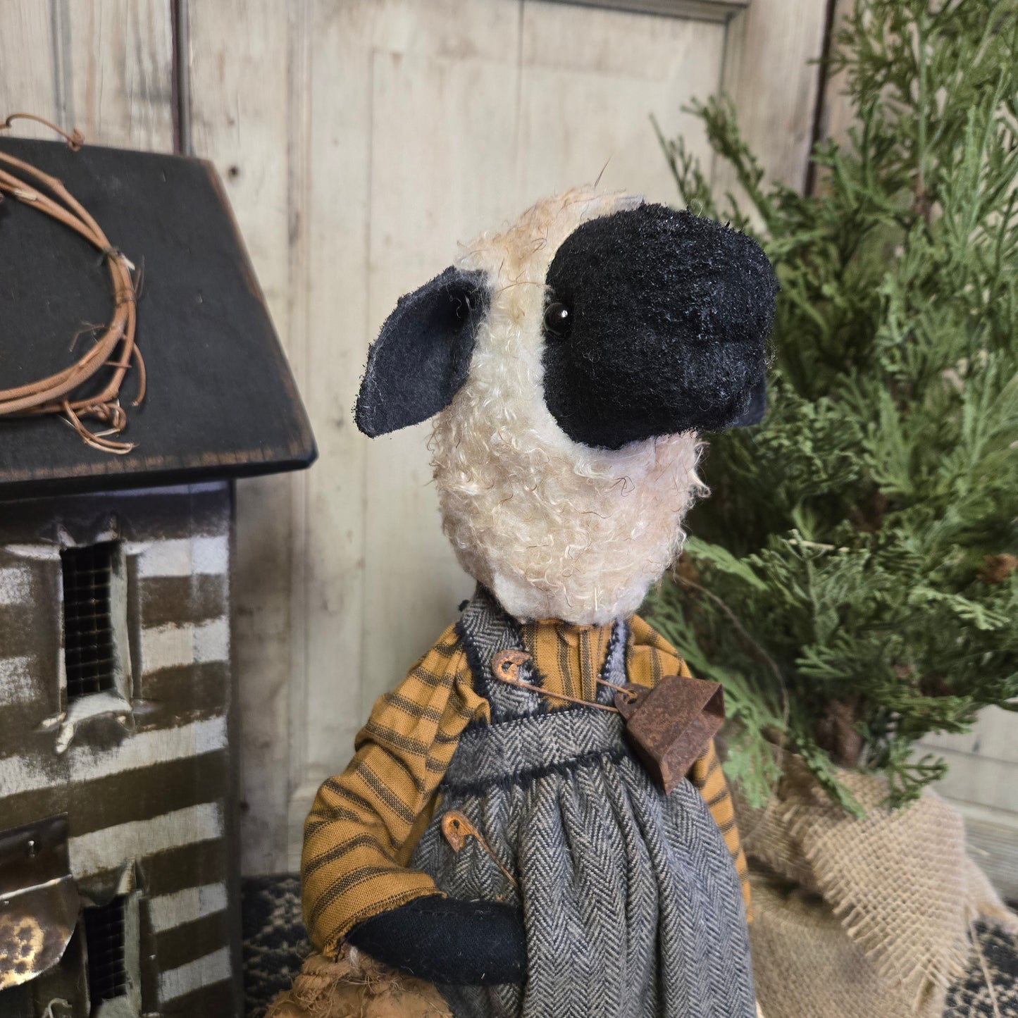 Primitive Florence Sheep