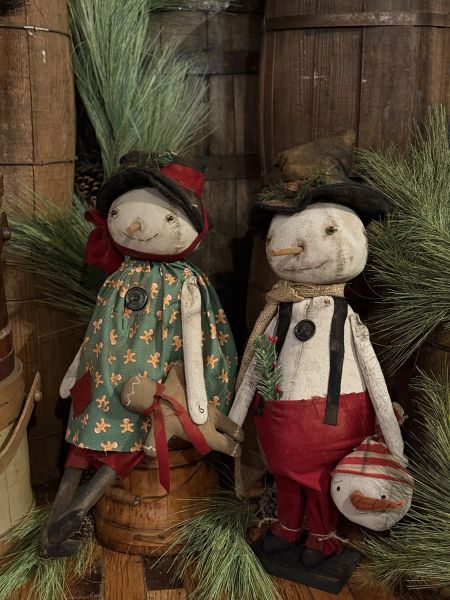 Primitive Holly Snowman