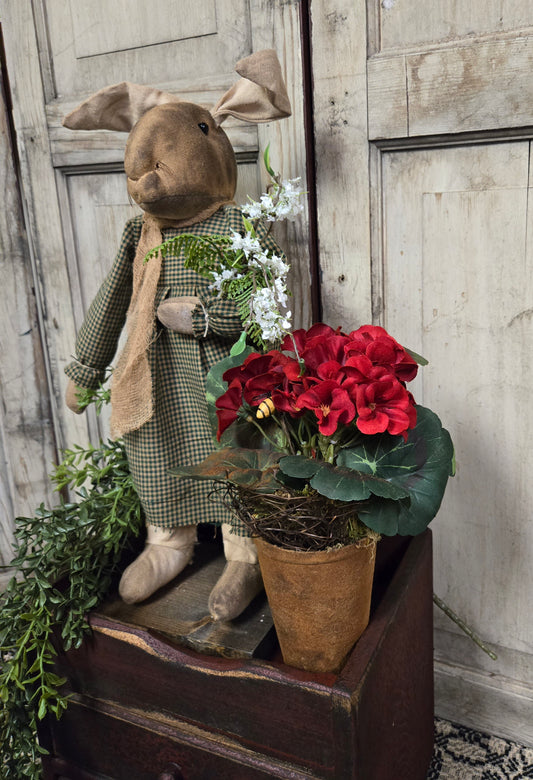 Primitive Geranium Pot