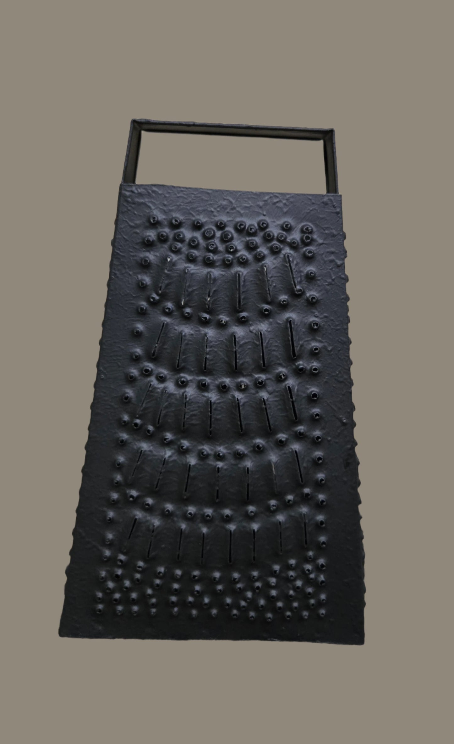 MEDIUM CHEESE GRATER - TEXTURED BLACK