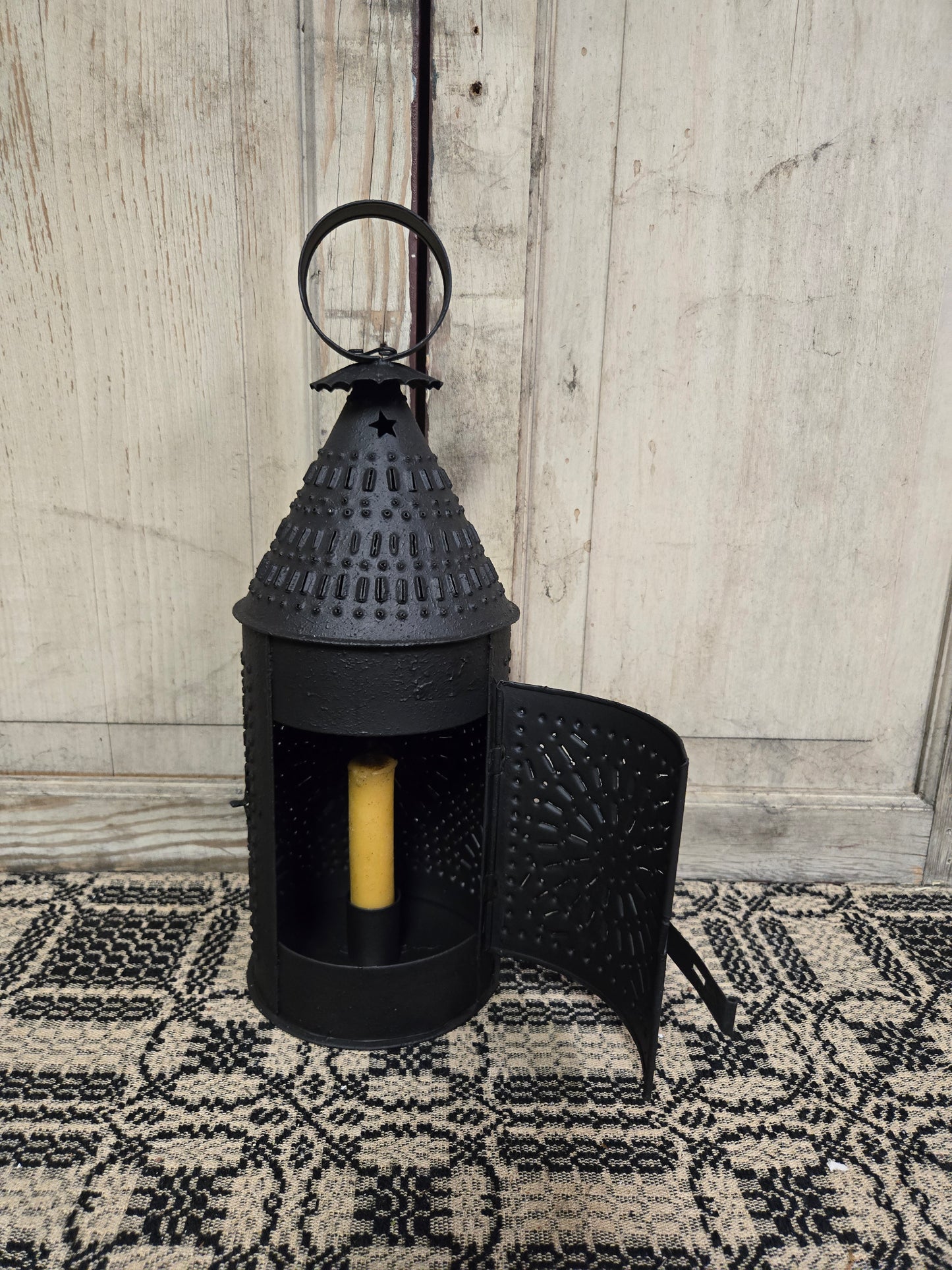 Baker's Lantern in Textured Black