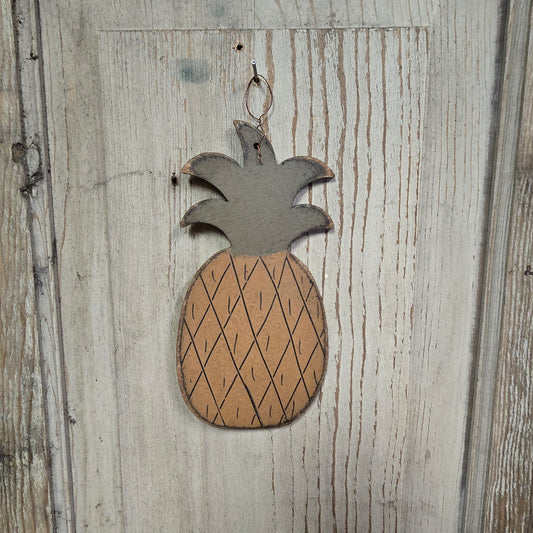 Primitive Pineapple Ornament