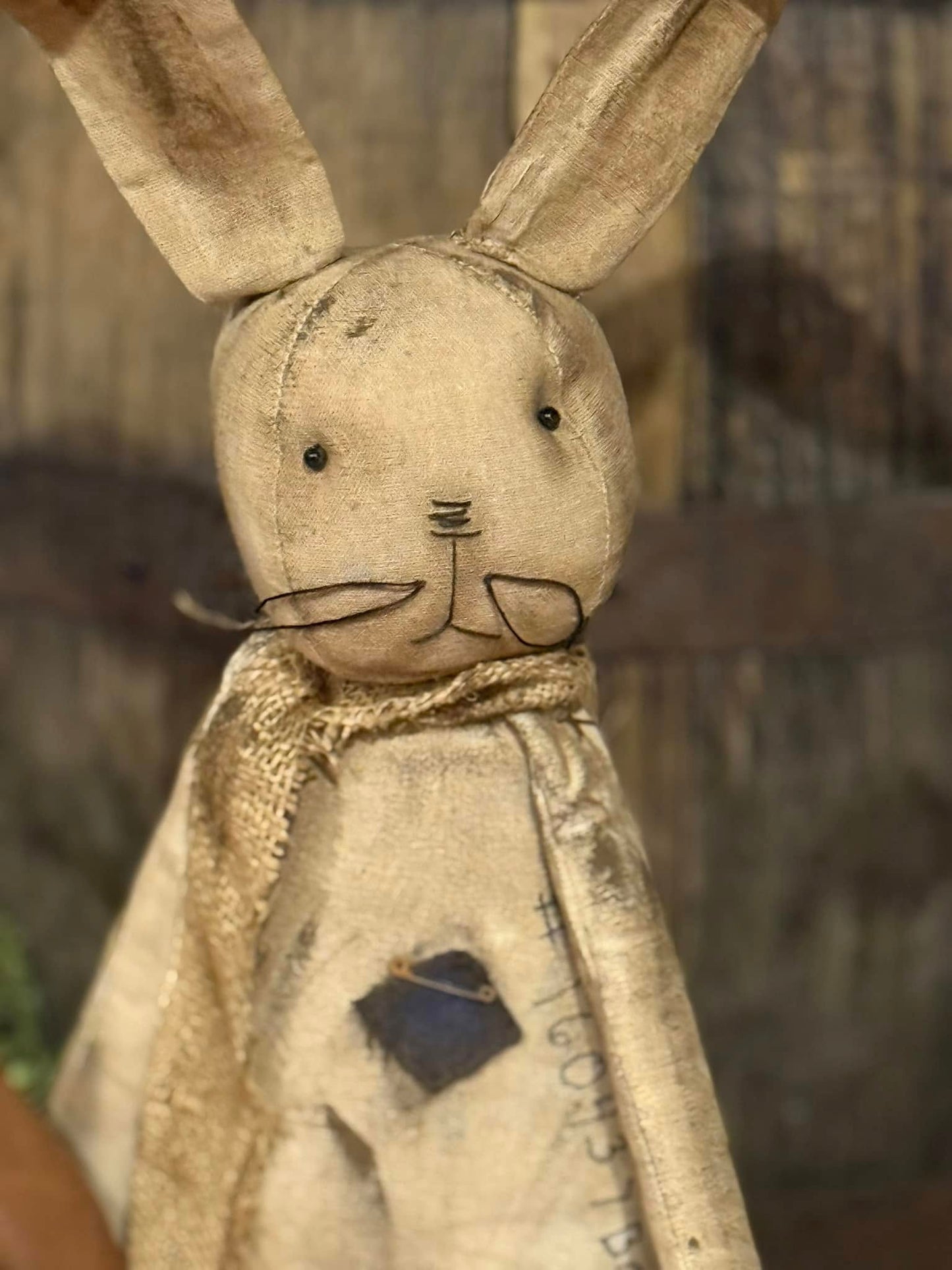Primitive Hop Bunny Holding Carrot