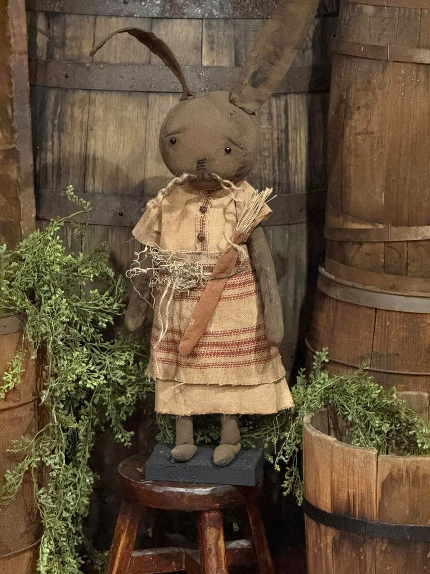 Primitive Theo Bunny
