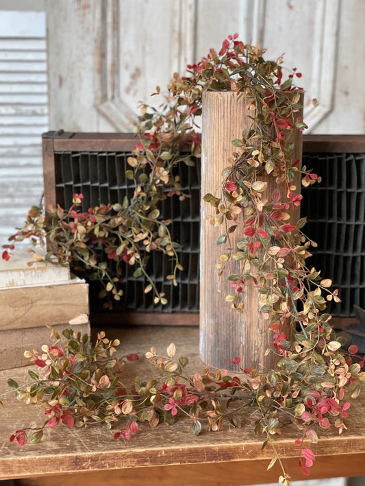 Bog Pimpernel Garland | Red | 6'