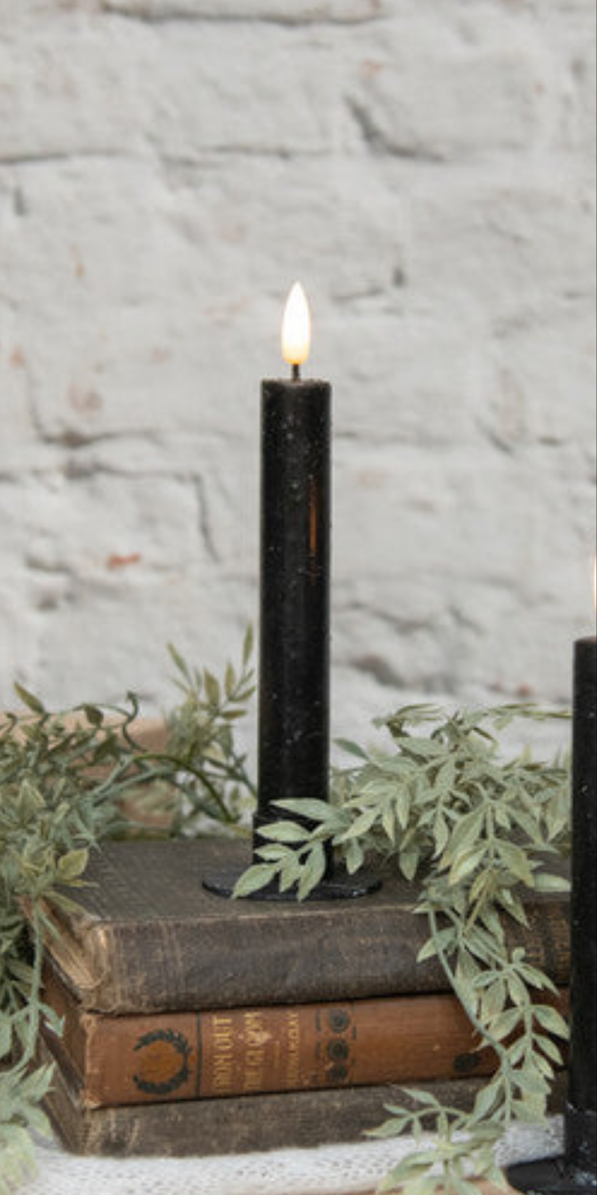 7" 3D FLAME BLACK TAPER CANDLE