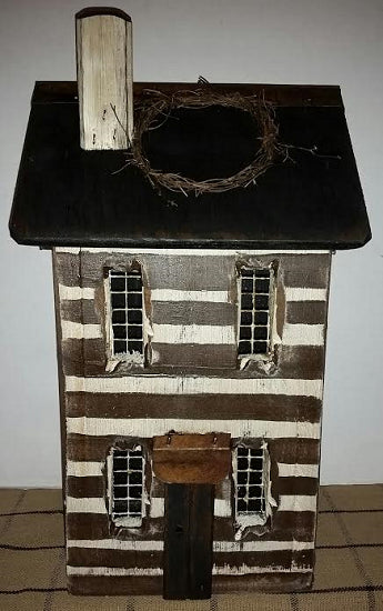 Small Log Cabin