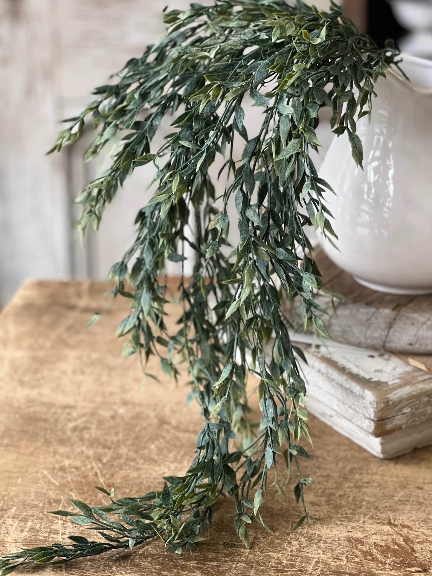 Twilight Ash Hanging | 34"