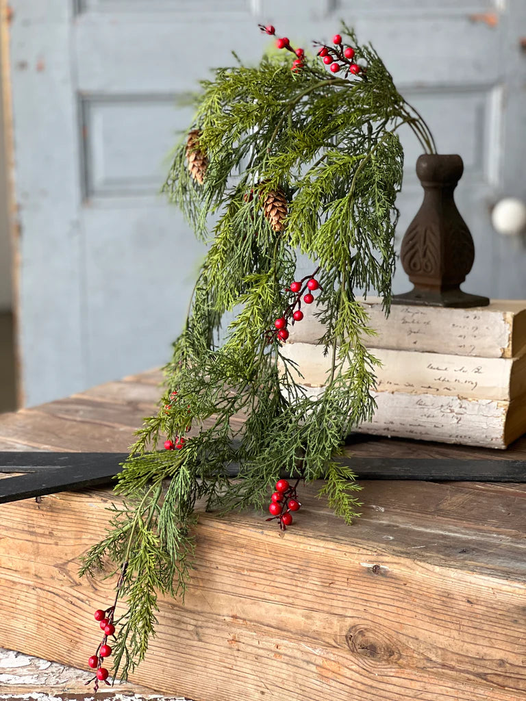 Alpine with Berries Hanging | 34"