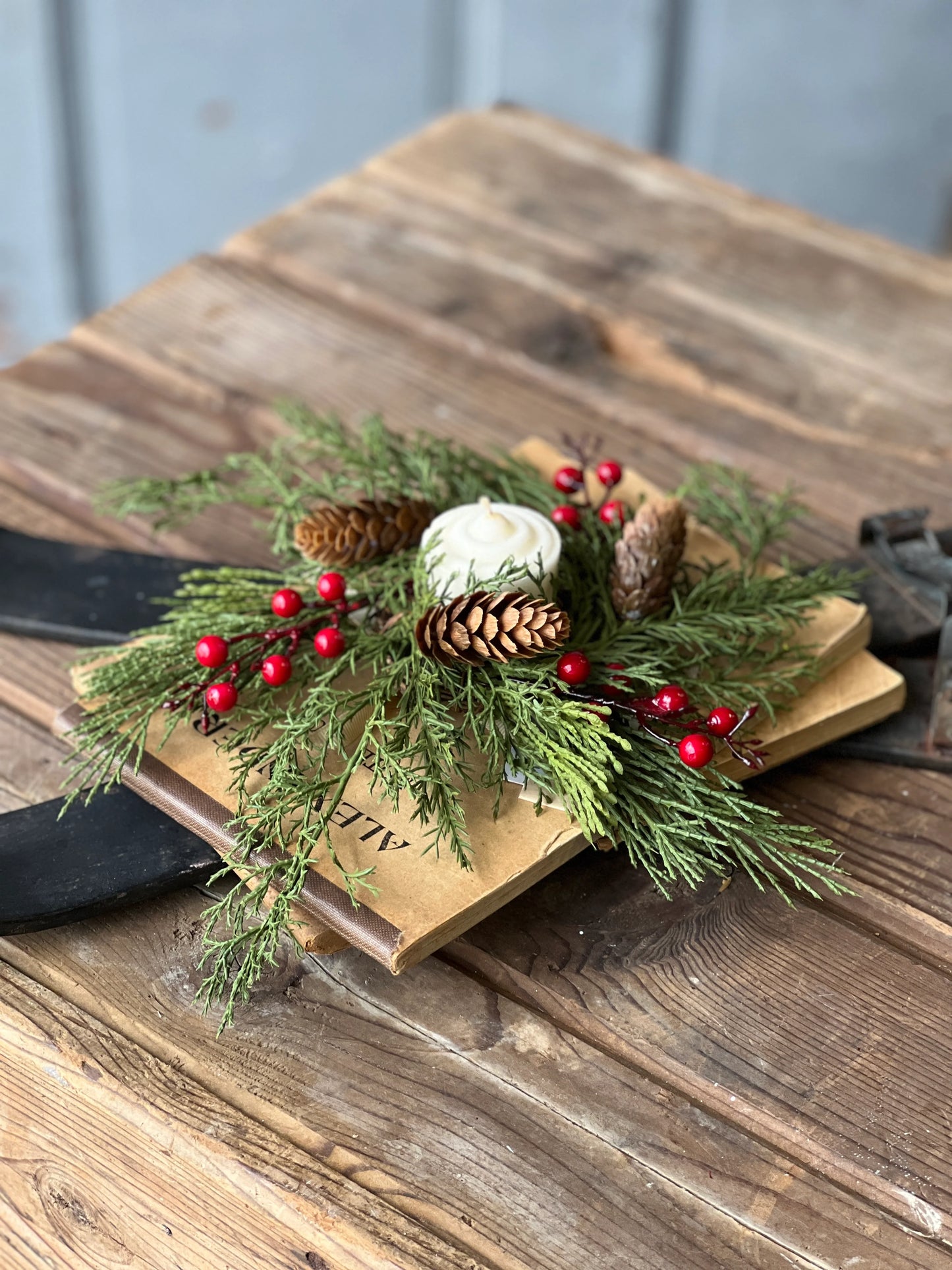Alpine w/ Berries Candle Ring | 7"