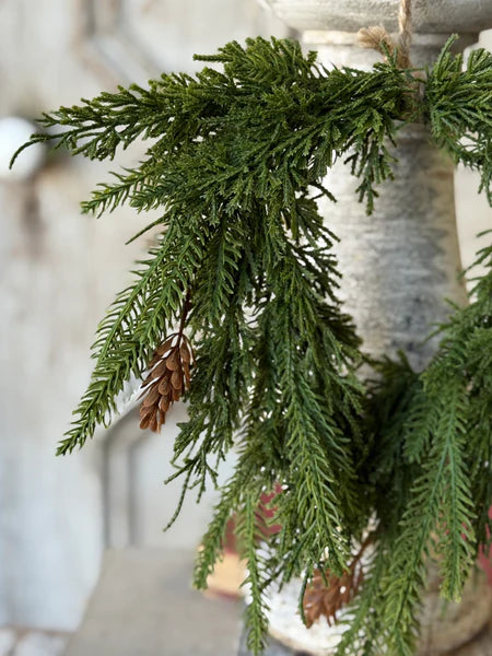 Tarrytown Cedar Hanging Wreath | 12"