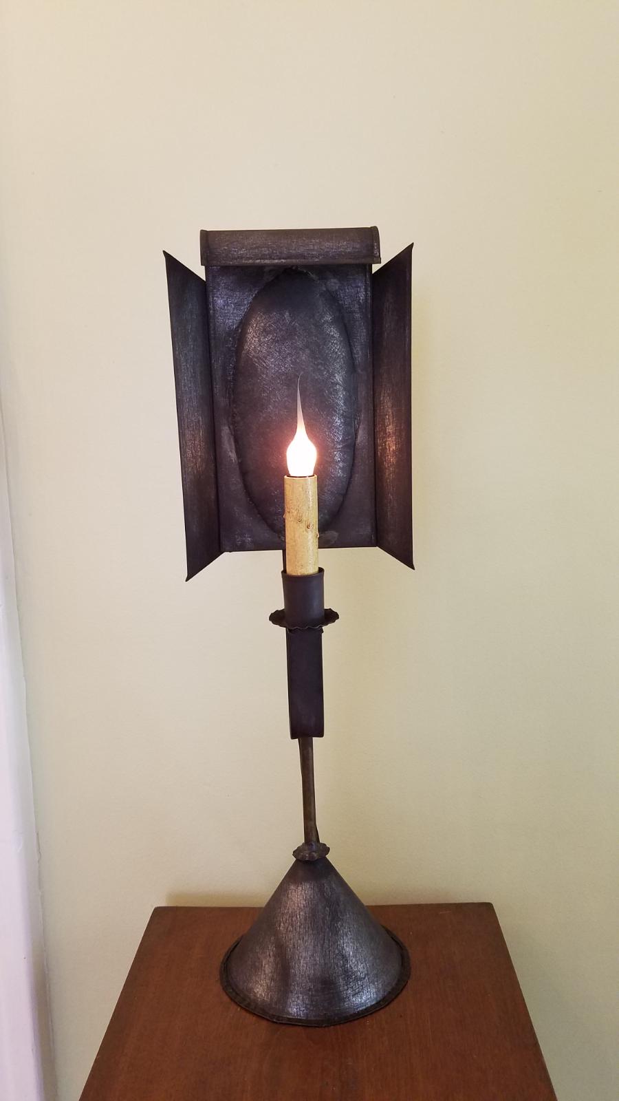 Hobart Tin Table Light
