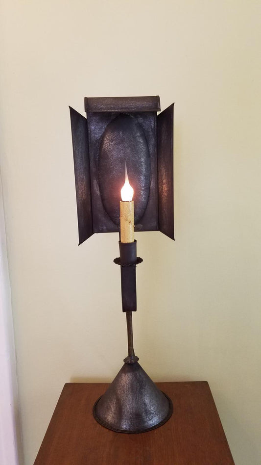 Hobart Tin Table Light