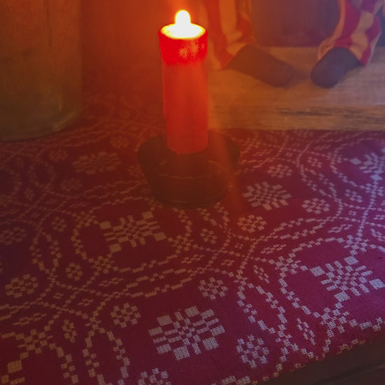 Video of battery operated candle.