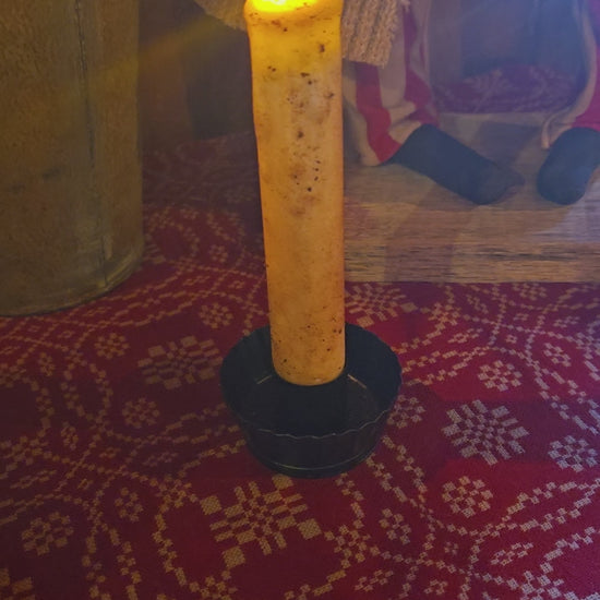 Video of battery operated candle.