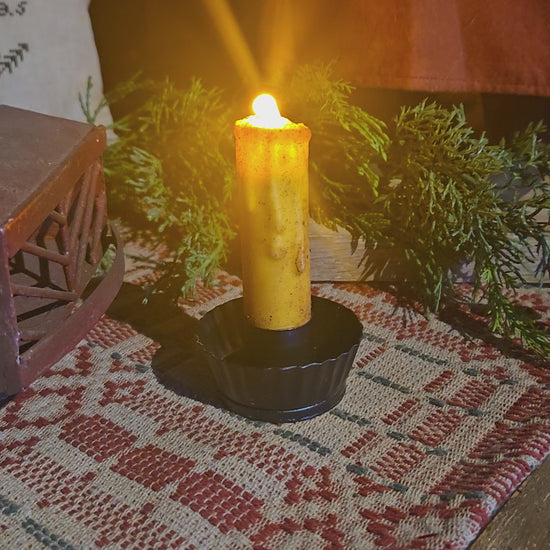 Video of battery operated candle.
