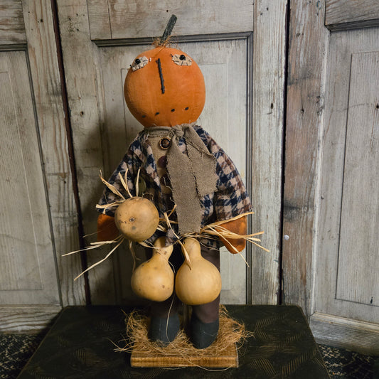 Primitive Pumpkin Guy