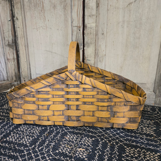 Primitive Gathering Basket Mustard