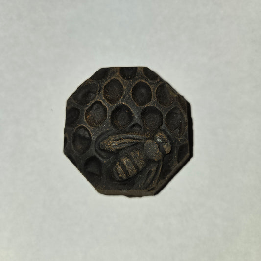 Beecomb
