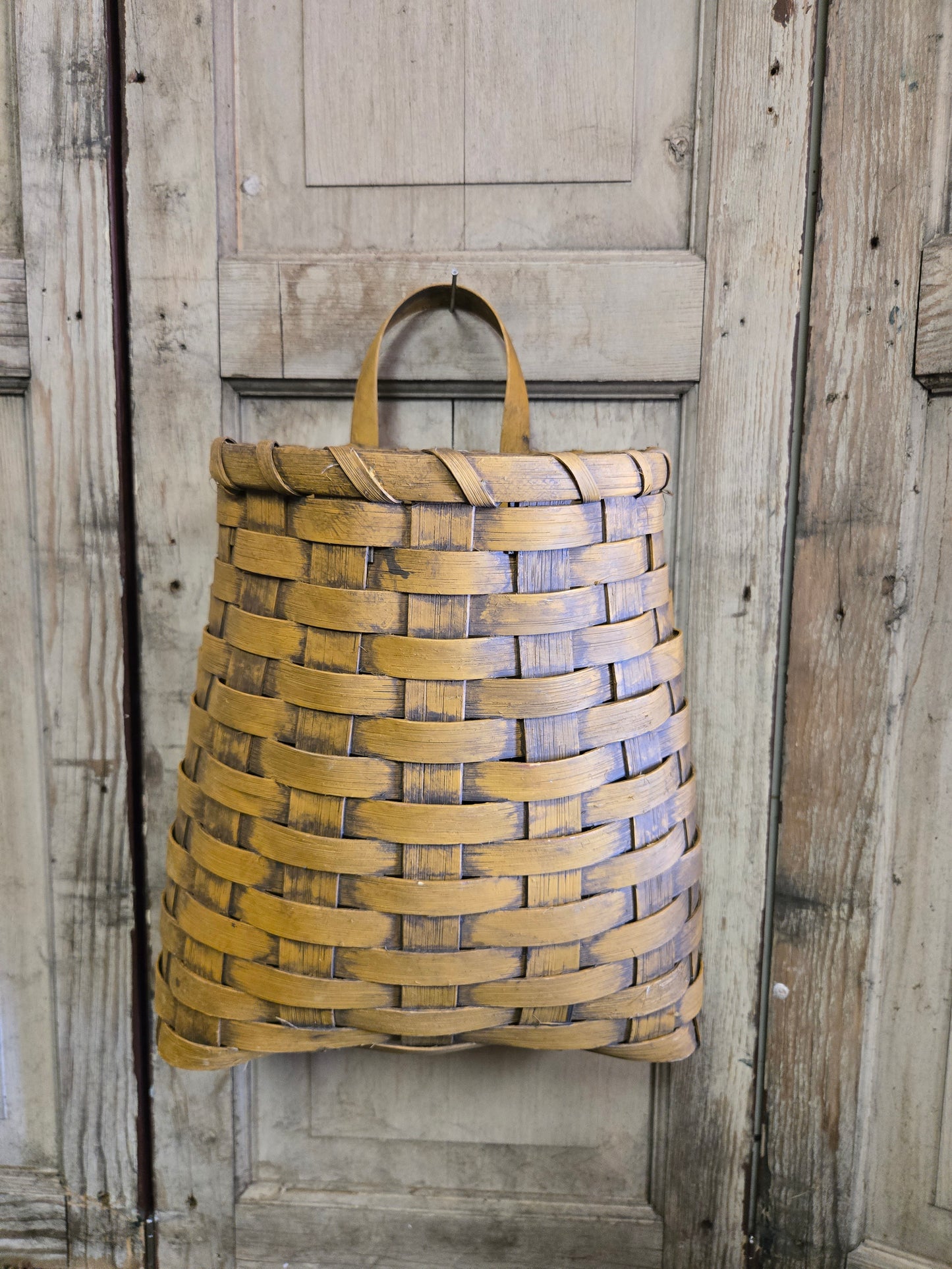 Primitive Deep Door Basket Mustard