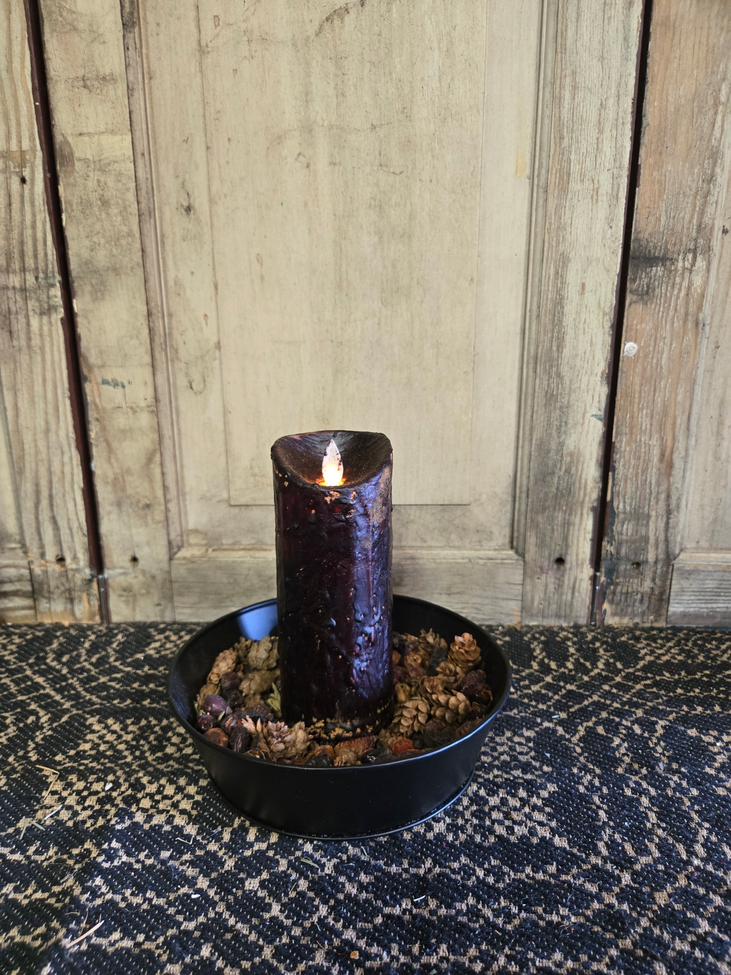 2" x 6" Moving Flame Pillar Black